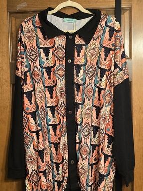 Southwestern Print Button-Up Shirt with Black Collar